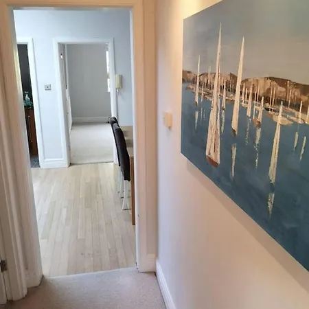 Spacious And Homely 3 Bedroom Clifton Flat Lägenhet